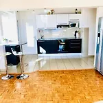 Apartament Spacious Amazing View 35 *